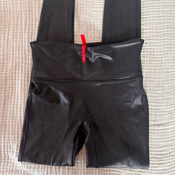 SPANX Faux Leather High Waist Leggings tummy control small - Picture 6 of 8